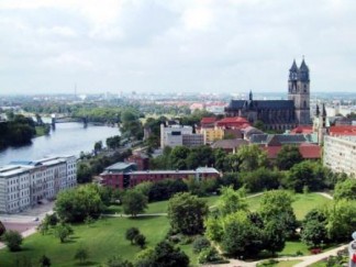 Магдебург. С видом на Эльбу и Собор